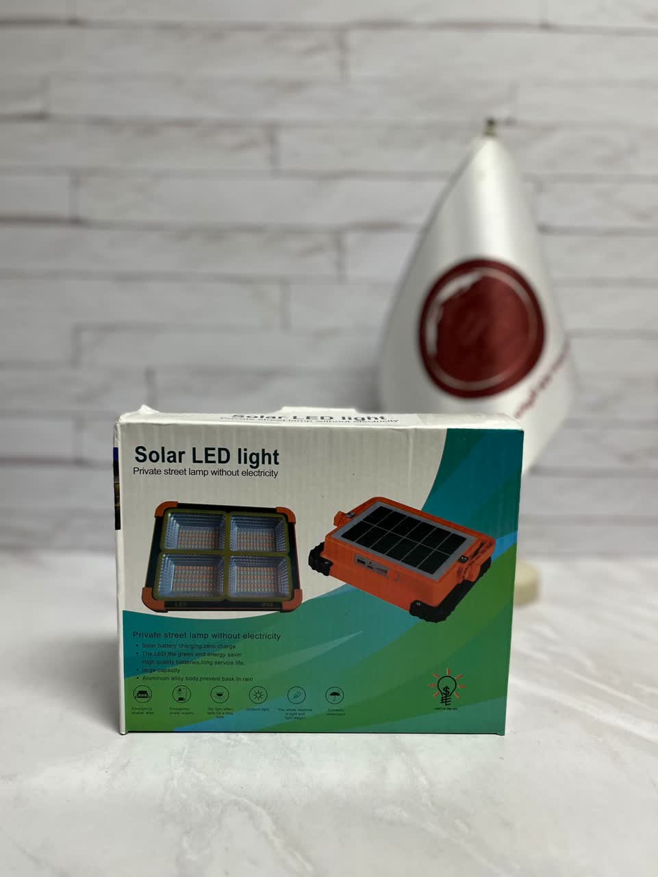 چراغ سولار پروژکتوری